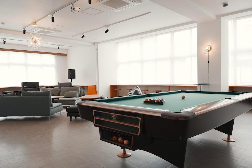 OKUTAMA+ / オクタマプラス ラウンジ ビリヤード