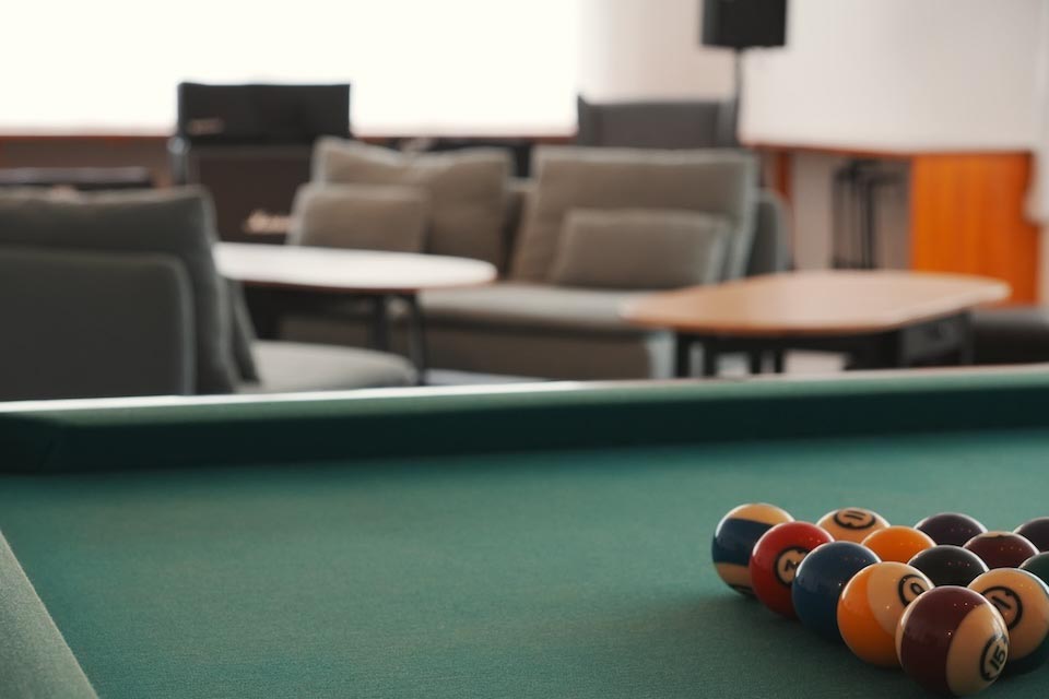 OKUTAMA+ / オクタマプラス ラウンジ ビリヤード