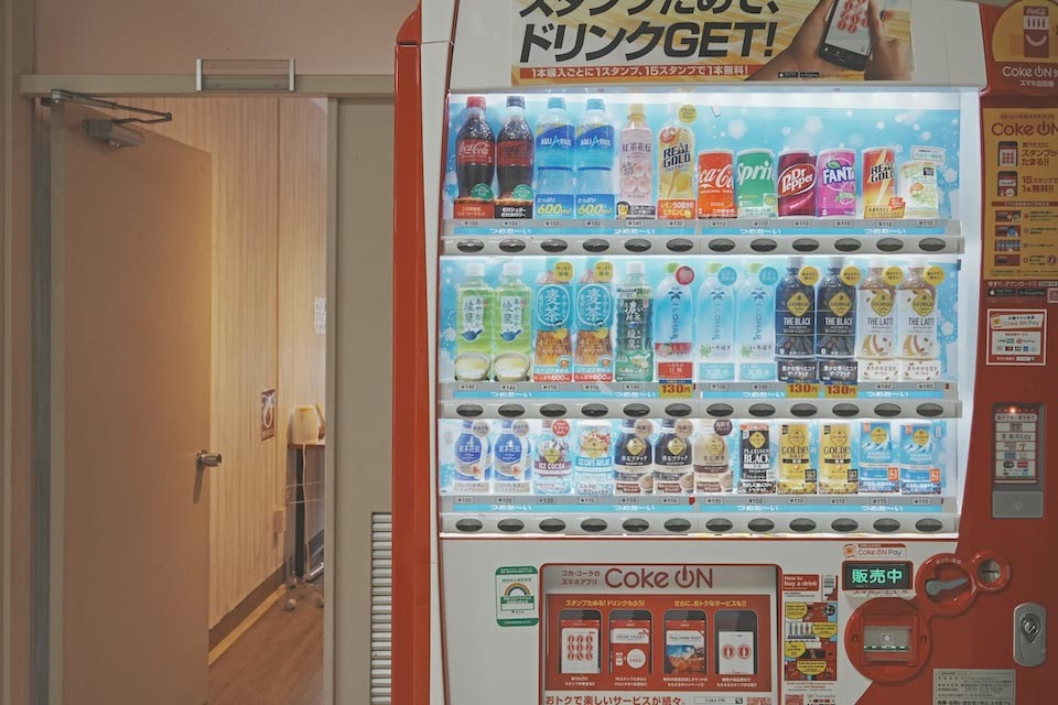 OKUTAMA+ / オクタマプラス 売店 自動販売機
